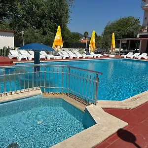 Nehir Hotel